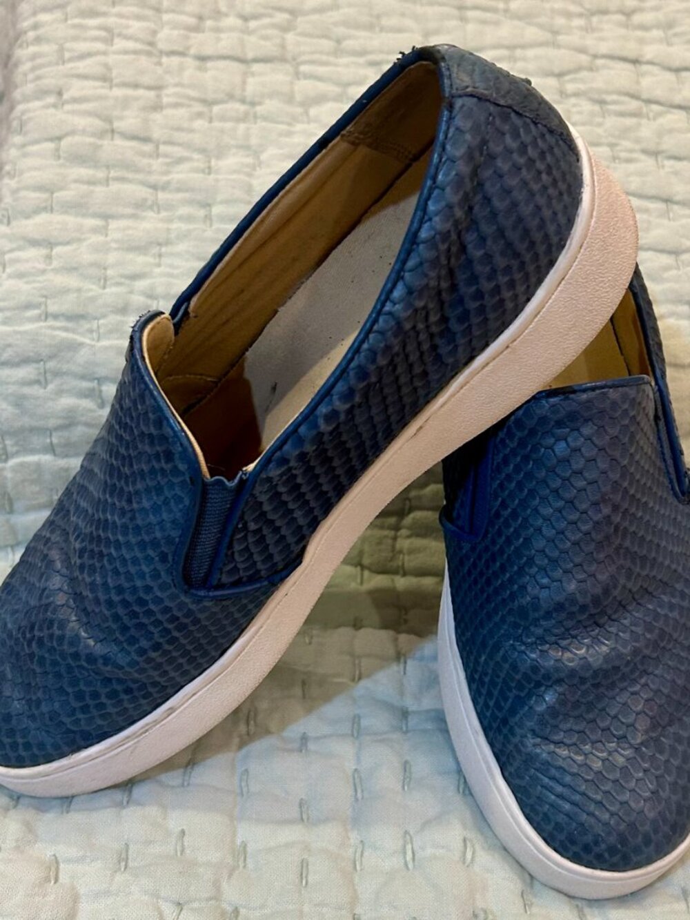 Vionic Midi Blue Leather Snake Print Slip On Sneakers 7.5 - Picture 12 of 13